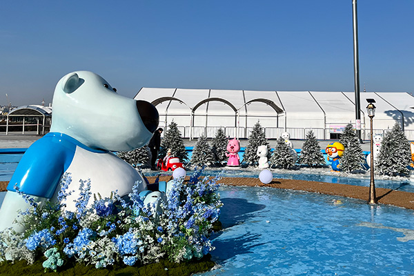 잠원 한강 눈썰매장 뽀로로 포토존 전경