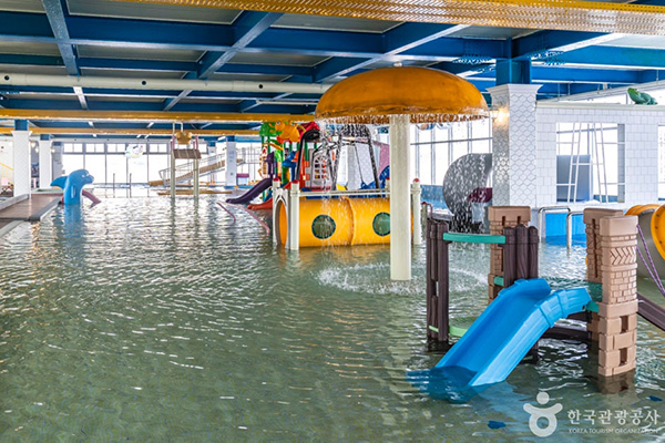 원마운트 스노우파크 야외 눈썰매 전경, 아이와 함께 즐기는 대형 눈썰매 슬로프